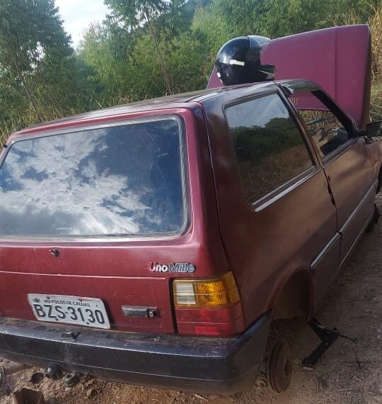 Populares detém suspeitos de furtarem veículos em Poços de Caldas