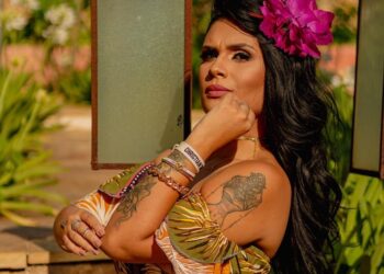 Candidata vítima de preconceito comenta ataques após ser uma das mais votadas