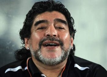 Diego Maradona morre aos 60 anos