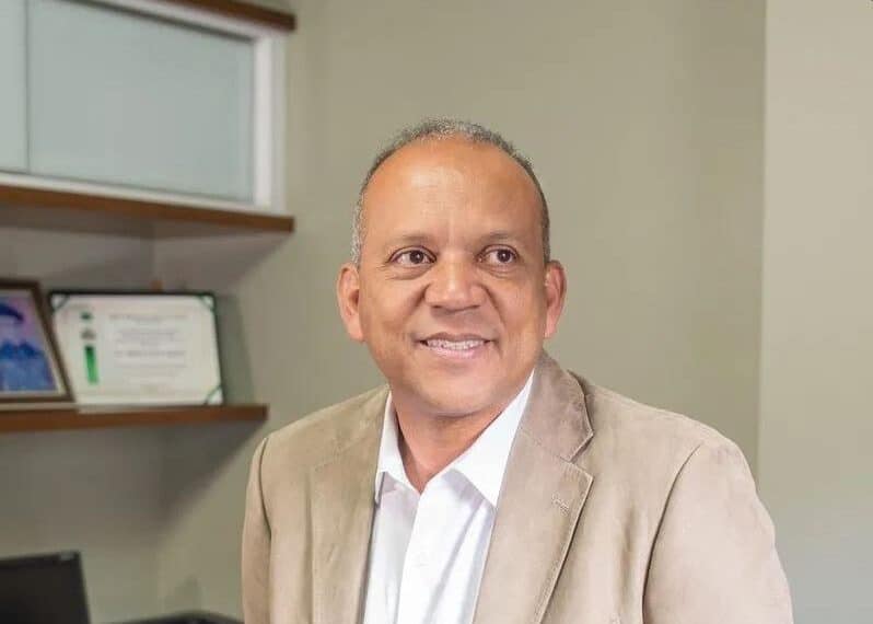 Justiça acata recurso e candidatura de Eloísio Lourenço é deferida em Poços