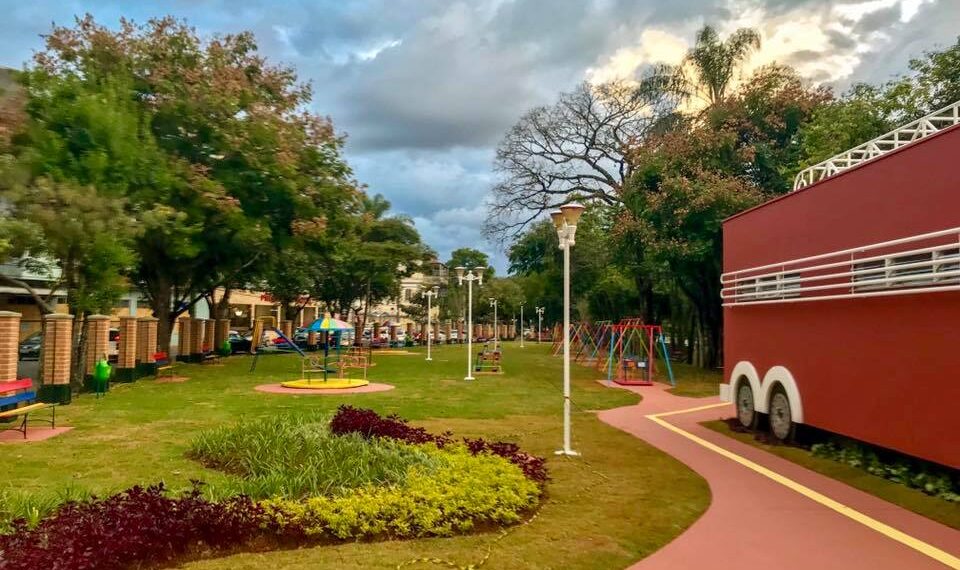 Sancionada lei que obriga implantação de brinquedos para crianças com deficiência em parques municipais