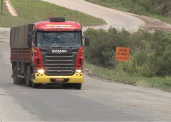 Obras na Rodovia do Contorno estão paralisadas