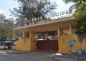 Período de rematrícula do ensino fundamental e médio é aberto