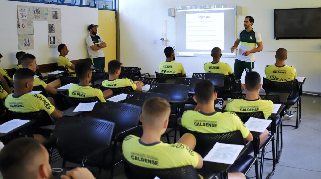 Caldense inicia pré-temporada de 2021 com 22 atletas remanescentes e seis reforços