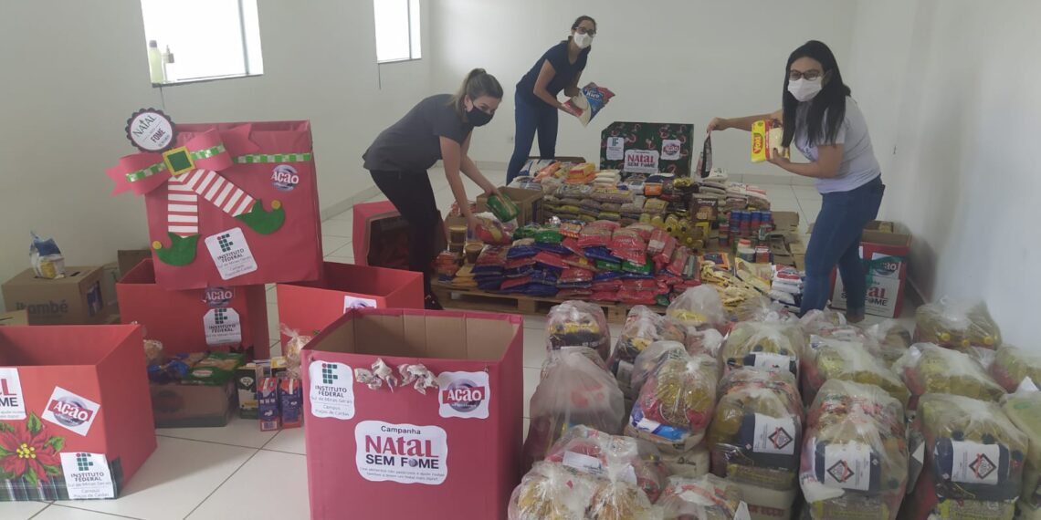 Mais de oito mil quilos de alimentos são doados para instituições nesta terça-feira