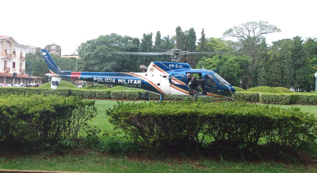 Aeronave Pégasus é exposta durante Operação Natalina em Poços de Caldas