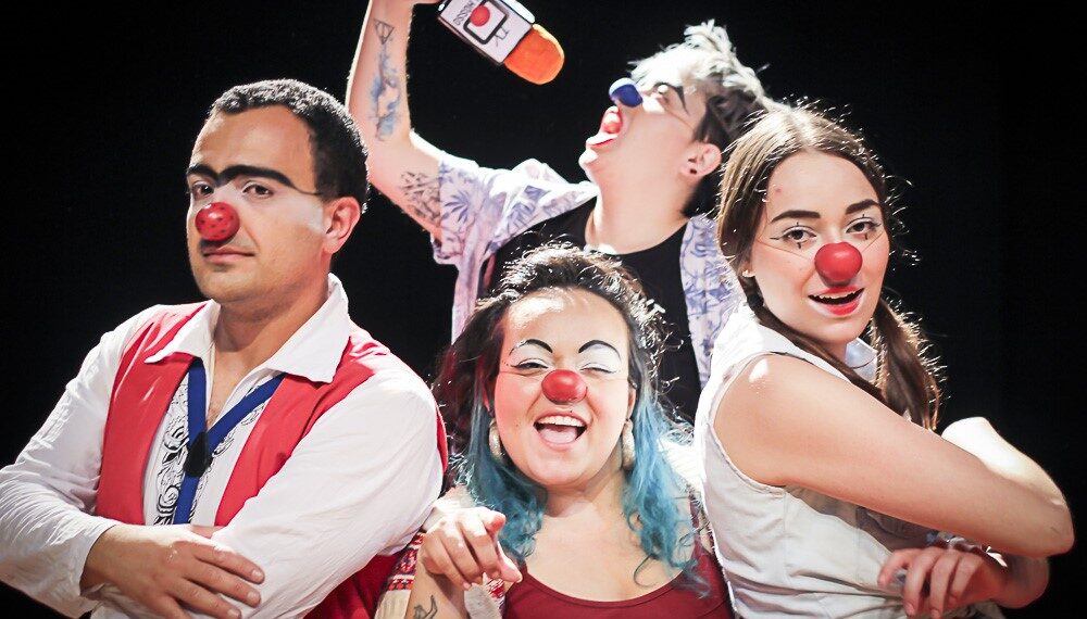 PALHA SHOW | Programa humorístico estreia na quarta
