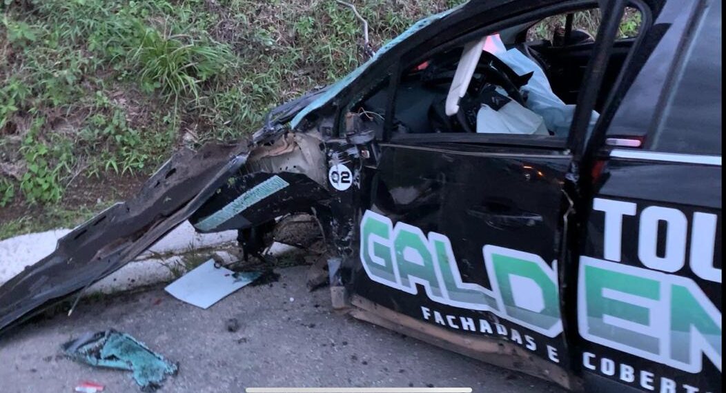 Acidente entre Poços e Bandeira do Sul deixa duas pessoas feridas