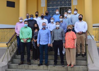 Prefeito inicia segundo mandato apostando na execução de projetos