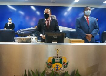 Prefeito, vice e vereadores tomam posse em Poços de Caldas