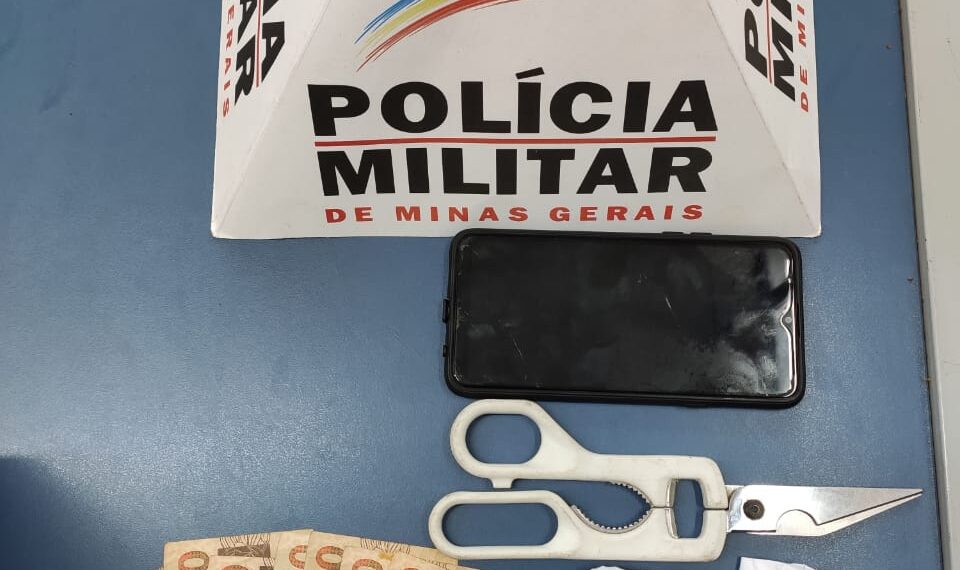 Rapaz é detido por tráfico de drogas em Poços de Caldas