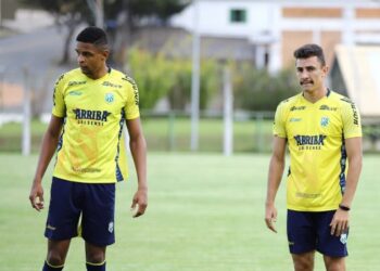 Caldense confirma mais dois reforços para a temporada 2021