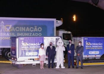 Fiocruz libera neste sábado distribuição de vacina aos estados