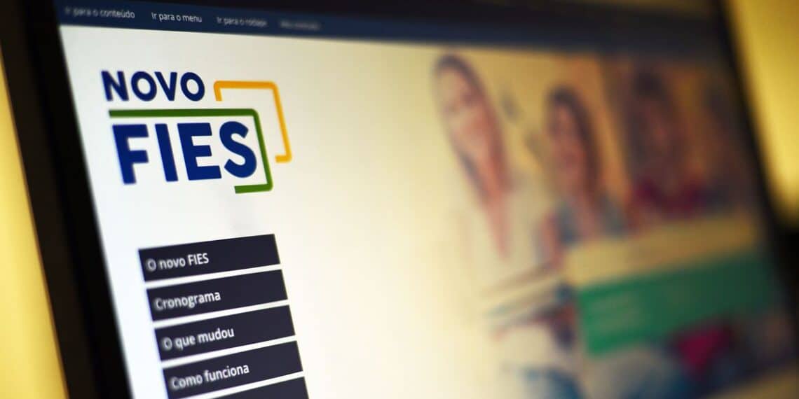 Começam hoje as inscrições para o Fies 2021