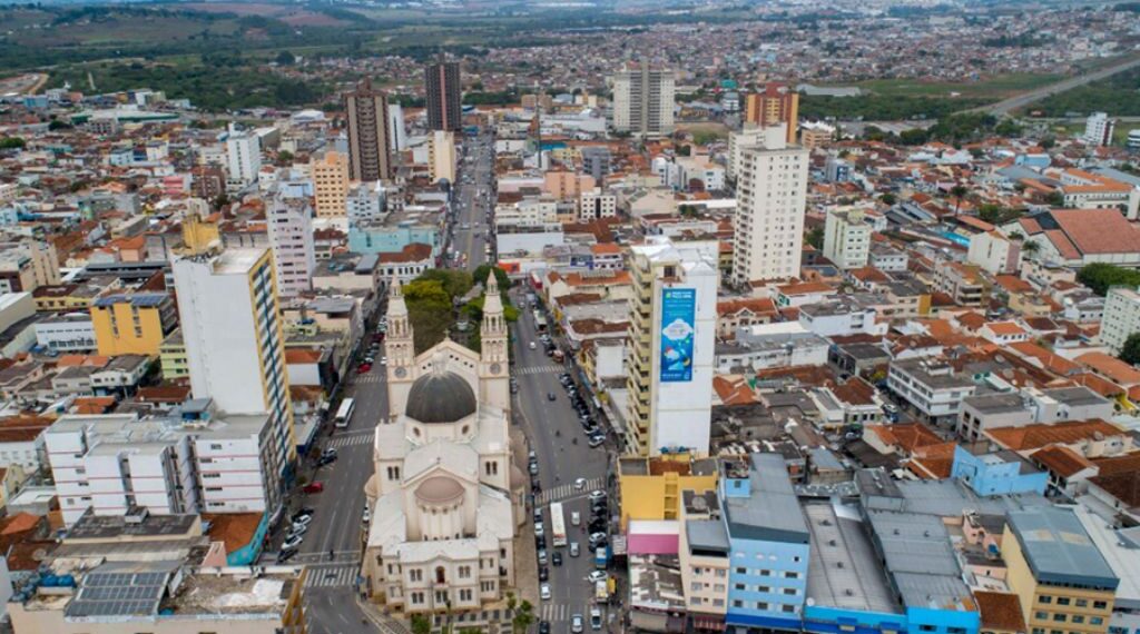 Pouso Alegre cancela ponto facultativo e proíbe festas de carnaval