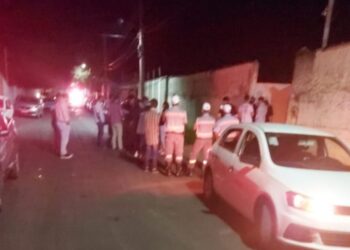 Fiscalização flagra festa clandestina e dono do imóvel é multado em quase R$ 6 mil