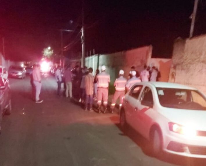 Fiscalização flagra festa clandestina e dono do imóvel é multado em quase R$ 6 mil