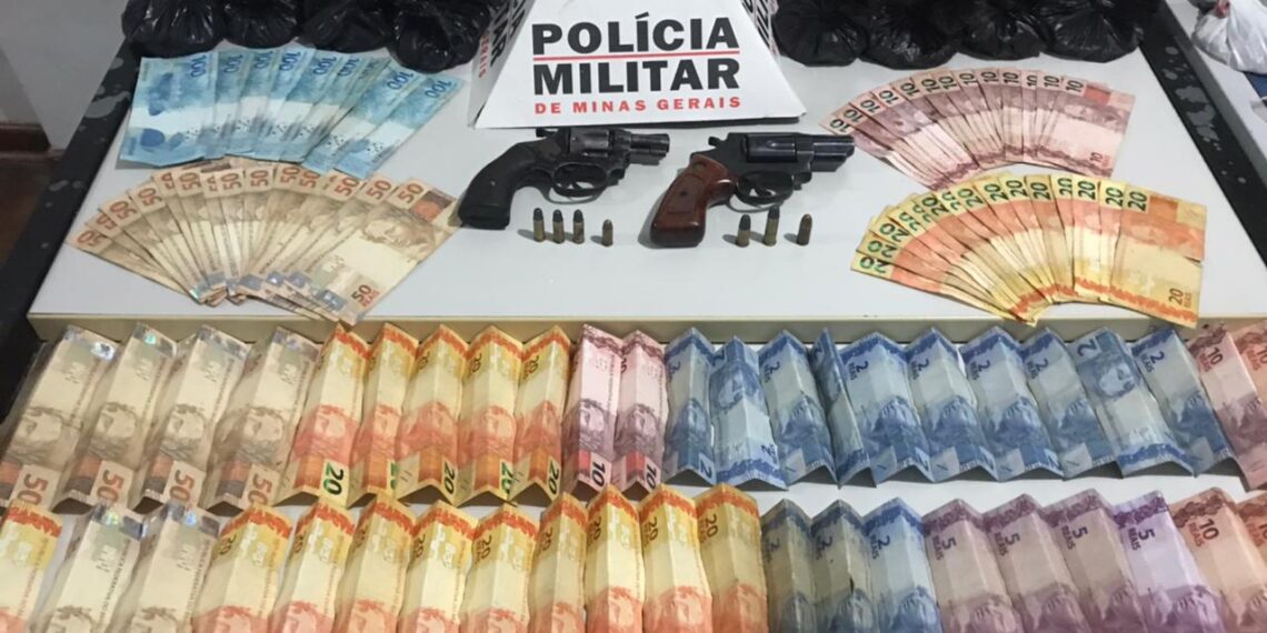 PM realiza operação de combate ao tráfico no bairro São José