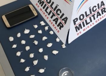 Dupla é presa suspeita de tráfico de drogas em Poços de Caldas
