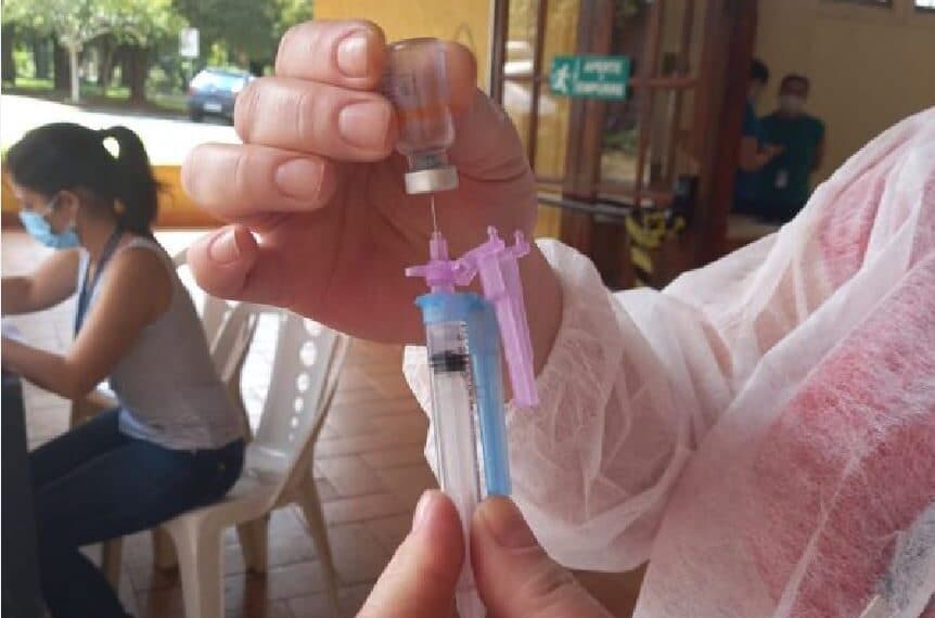 Vacinação da 2ª dose dos Idosos com idade acima de 90 anos acontecerá na próxima quinta-feira (04)