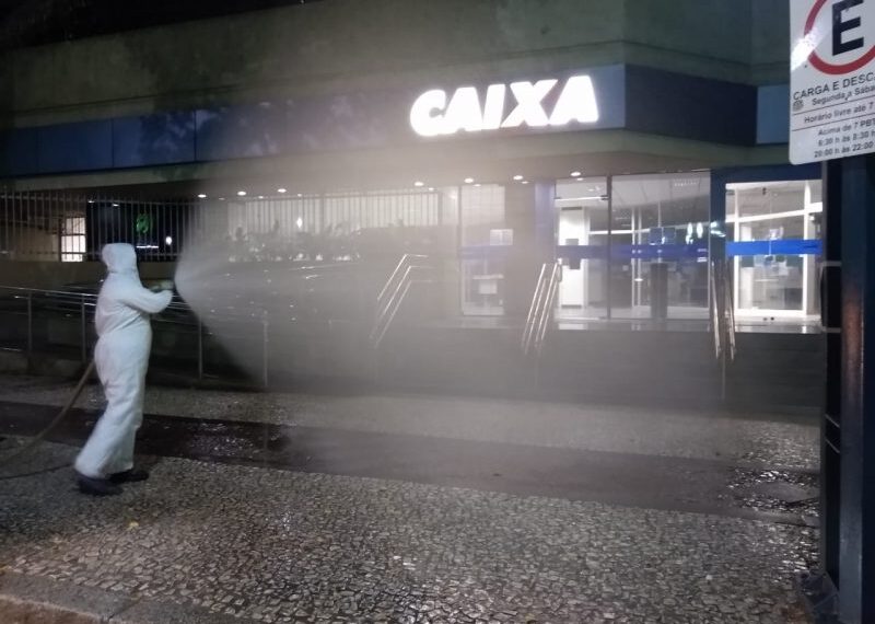 Higienização das ruas é intensificada e ampliada
