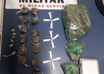 Dupla é detida por tráfico de drogas em Poços de Caldas