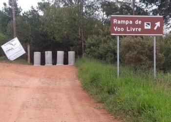 Para evitar aglomeração, prefeitura fecha acessos para a rampa de Voo Livre e represa do Cipó
