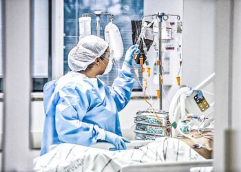 Com pacientes de Capitólio e até do estado de São Paulo, ocupação de UTIs de Poços atinge quase 90%