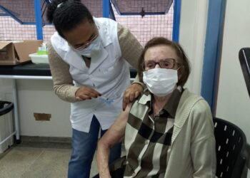 Vacinação dos idosos de 79 a 81 anos acontecerá nesta quarta(17) e quinta(18)