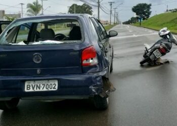 Motociclista fica ferido em acidente na Zona Leste de Poços de Caldas