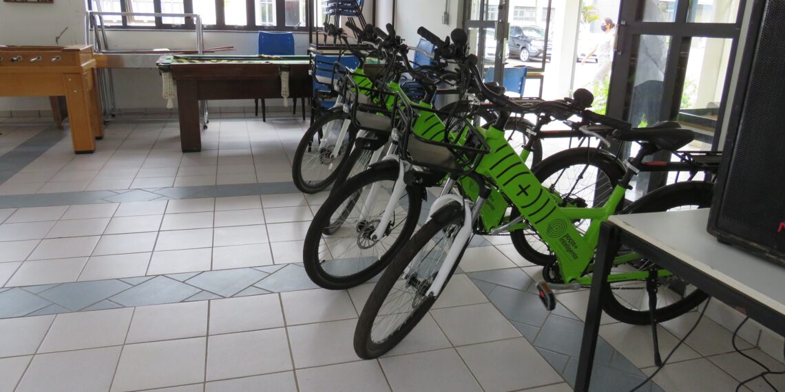 Projeto de Pesquisa e Desenvolvimento entrega bicicletas elétricas para a Guarda Municipal