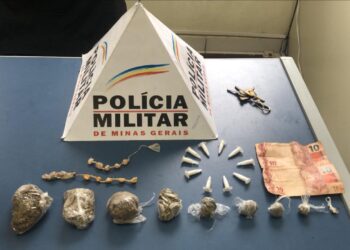 PM prende suspeito e apreende menor por tráfico de drogas na zona leste de Poços