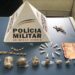 PM prende suspeito e apreende menor por tráfico de drogas na zona leste de Poços