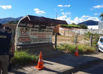 ANDRADAS | Homem morre após ser baleado em ponto de ônibus