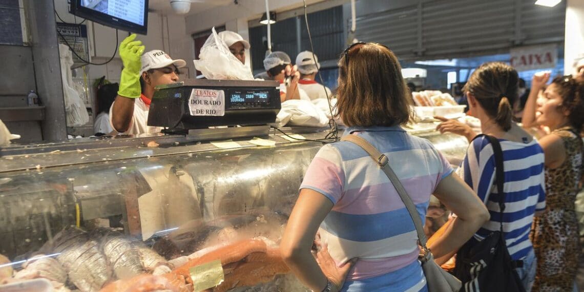 Consumidores devem ficar atentos com compras da Semana Santa