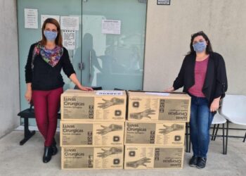 Empresa de Poços doa 3.000 pares de luvas para saúde