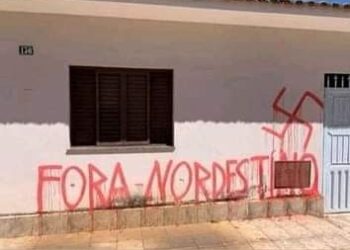 Casa é pichada com símbolo nazista em Campestre