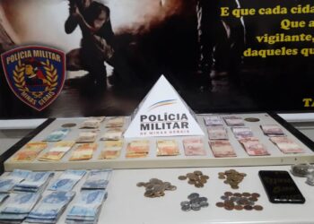 Operação no Santa Rita apreende droga e dinheiro com dois suspeitos