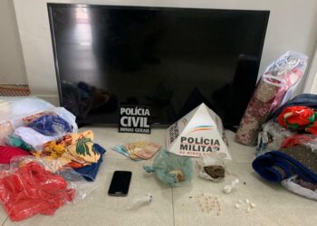 CALDAS | PM apreende drogas e dinheiro