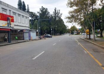 Restaurantes e outros serviços de alimentação podem realizar entrega de produtos no balcão