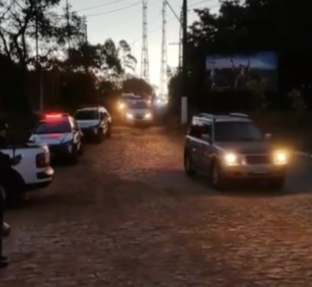 Fiscalização dispersa pessoas no Complexo do Cristo Redentor em Poços de Caldas