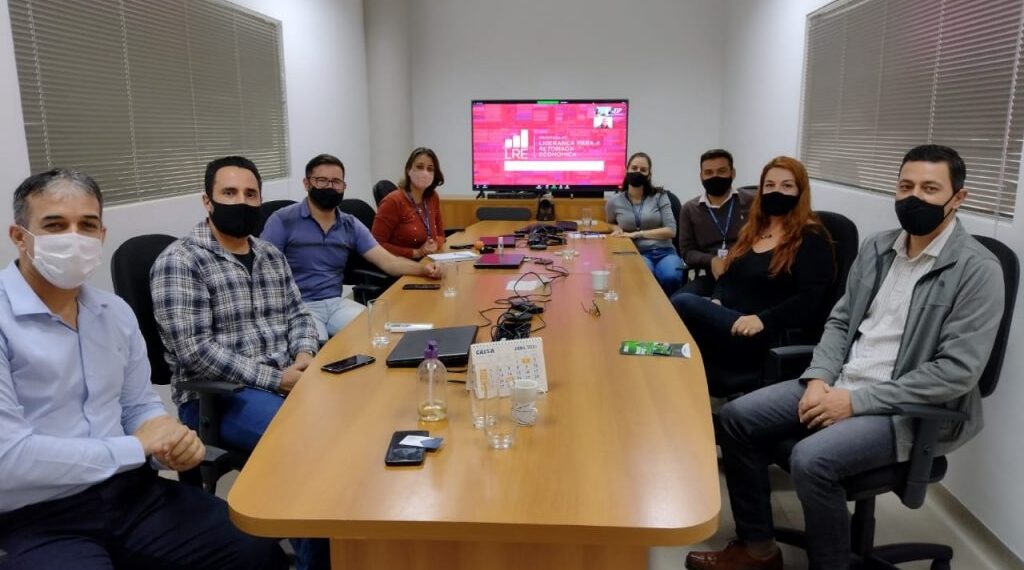 POÇOS DE CALDAS | Sedet participa de treinamento com foco na atração de novos negócios