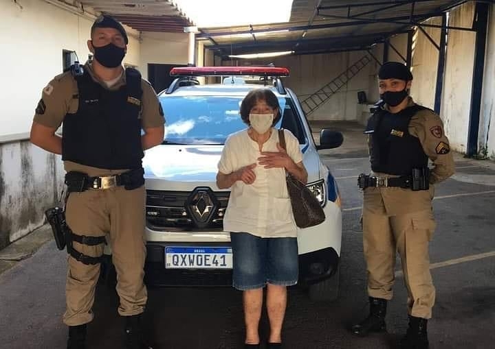 MACHADO | PM recupera bolsa de idosa