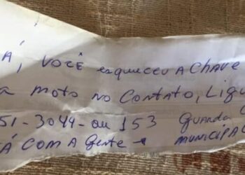 ESPÍRITO SANTO DO PINHAL |  Jovem esquece chave no contato da moto e é surpreendida com bilhete da Guarda Civil