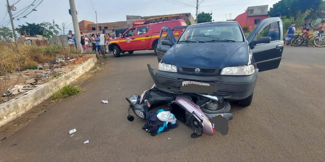 ALFENAS | Motociclista fica ferido após colisão com carro