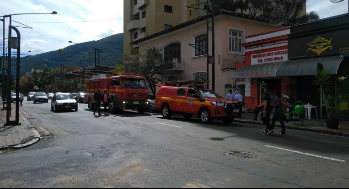 POÇOS DE CALDAS | Incêndio atinge comércio na área central