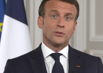 MUNDO | França lança Bolsa Cultura de 300 euros para jovens de 18 anos