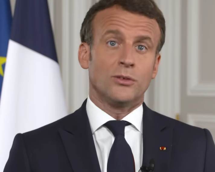 MUNDO | França lança Bolsa Cultura de 300 euros para jovens de 18 anos