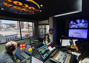 ONDA POÇOS | Rádio comemora dois anos nesta quinta-feira