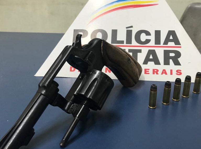 POÇOS DE CALDAS|  Homem que agredia mulher é preso e tem arma apreendida